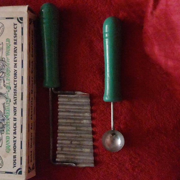 Vintage The Handy Blue Ribbon Garnishing Set - Picture 6 of 6